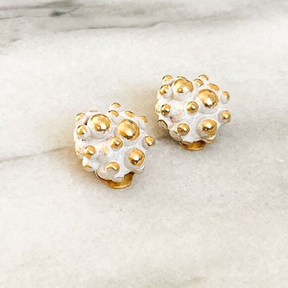 Vintage Brutalist Style Clip On Earrings White Enamel Gold Toned Metal Round - Picture 3 of 7